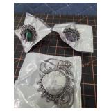 New! Rings and necklace size 7 rings, green
