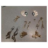 Assorted gold tone earrings & pieces