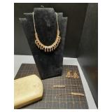 Rhinestone vintage gold tone necklace & earring