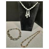 3 vintage Necklaces