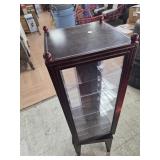 >Spinning display cabinet, Thomas Pacconi