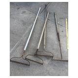 >4 landscaping rakes
