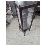 >Spinning display cabinet, Thomas Pacconi