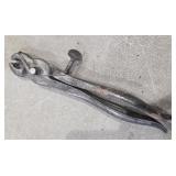 Hog nose ring pliers