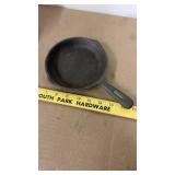 Small 6ï¿½ cast iron skillet