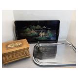 Serving trays & gold Toyo music box