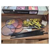 >Badminton game set