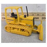 Ertl John Deere 550G diecast dozer