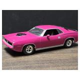 1/24 Plymouth Hemi Cuda Johnny Lightning diecast