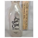 Carroll and Sac City Iowa, quart glass milk