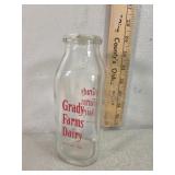 Grady farms, Waterloo Iowa pint color label glass