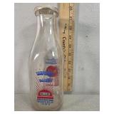Waverly dairy, Waverly IA color label quart glass