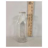 Kainz dairy, Chicago IL. Embossed quart glass