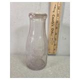 Hodgdon Dairy Quincy IL, with eagle embossed pint