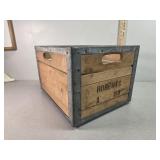 Robberts wooden milk crate