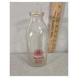 Meadow gold Silver seal quart milk bottle color