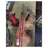 2 bottle jacks & scissor jack & 4 way tire iron