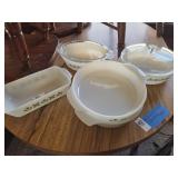 Anchor Hocking mwadow green casserole dishes +