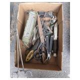 Pliers, multi-tools, Case knife, Hanson scale