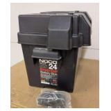 New Noco group 24 plastic battery box w/ lid &