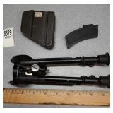 Bi pod & magazines