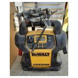 Dewalt 1400 Peak Amp Jump Starter & 120 psi air