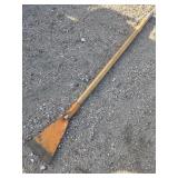 Village blacksmith scraper tool