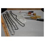 Chainsaw chains & screwdrivers