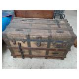 > Steamer trunk 41x25x20