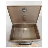 Metal Lock Box with Key
