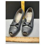Vintage blue leather pumps women's shoes