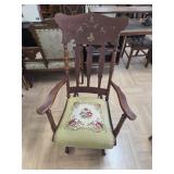 > Glider rocking chair embroidered seat