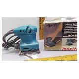 Makita palm sander model BO4552