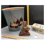 Syroco Wood Scottie Dog w/ brush, metal