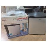 > Used Super Kool AC/DC fridge - untested