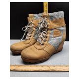 Sorel ladies boots size 9.5