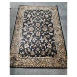> Oriental area rug 7'9'x5'3'