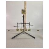 Spinning pistol target