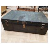 > Steamer trunk 36x12x22