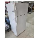 > Sears Kenmore refrigerator, tested working