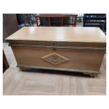 > Roos Cedar wood chest 45x22x19