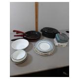 Frying pans, sm roaster, mix plates/ bowls towels