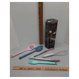 5 piece kitchen utensil set-new