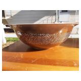 Large Pyrex glass mixing bowl