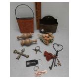 Decor, skeleton keys & other