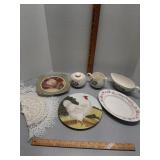 Sakura trivet, Rhythm Homer Laughlin & Doilies