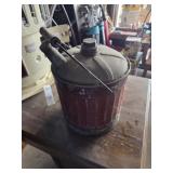 Deluxe  steel gas can