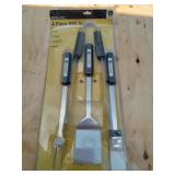 NIB John Deere 4-Piece BBQ Set