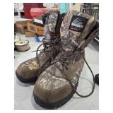 Itasca 3m Thinsulate Camo Boots size 12
