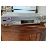 > Sony SLV-N80 4-Head Hi-Fi VCR